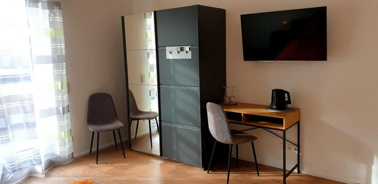 Weingut U. Gaestehaus Becker Platten Kültér fotó